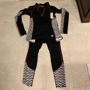 NWT. Roxy Active Top and Matching Leggings
